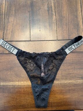 Victorias Secret Shine strap lace thong